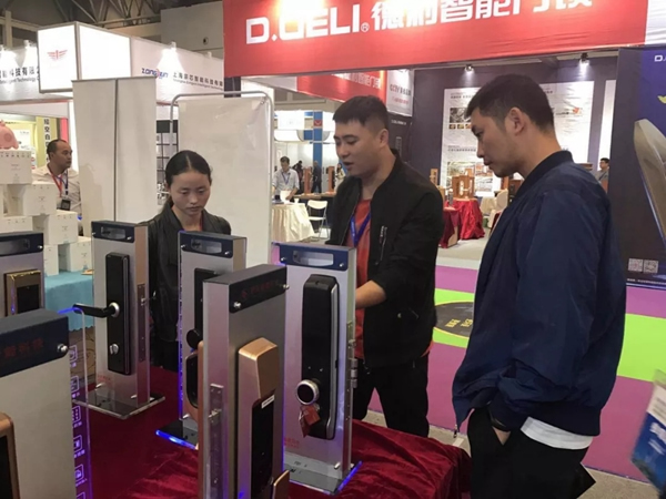 玥瑪防暴智能鎖2018西部（重慶）門窗博覽會精彩回顧