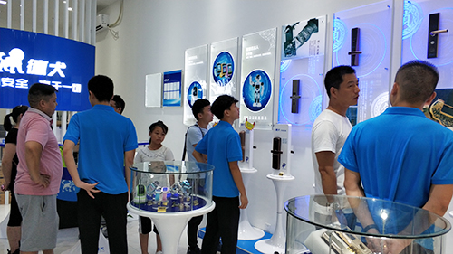 智能鎖利潤有多大？加盟德犬智能鎖生財有道