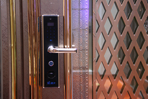 智能門鎖好物推薦，德犬手機(jī)門鎖成為品質(zhì)生活“分界線”