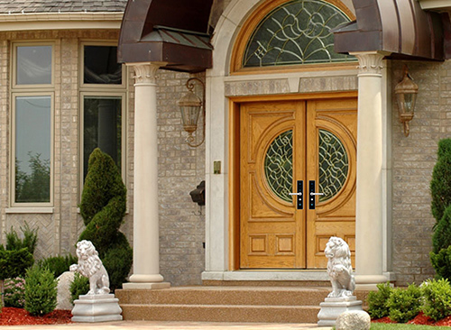 爸爸很忙，裝了把手機(jī)門鎖后發(fā)現(xiàn)三個(gè)女兒...