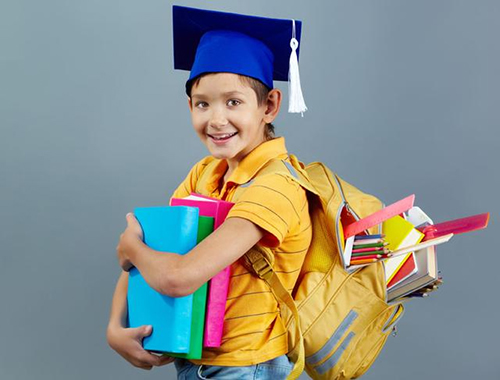 開學在即，你該給孩子買個德犬護脊減負健康書包了