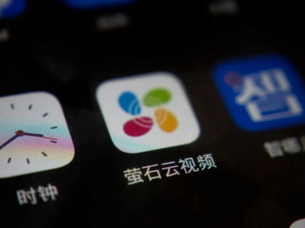 螢石智能家居:智能鎖、監(jiān)控、門鈴三合一的可視門鎖體驗