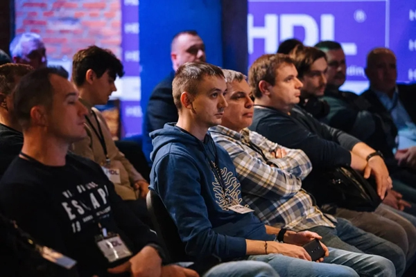 河?xùn)|智能家居俄羅斯團(tuán)隊(duì)舉辦2021年經(jīng)銷(xiāo)商大會(huì)