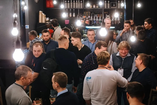 河?xùn)|智能家居俄羅斯團(tuán)隊(duì)舉辦2021年經(jīng)銷(xiāo)商大會(huì)