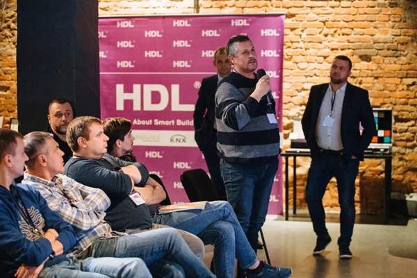 河?xùn)|智能家居俄羅斯團(tuán)隊(duì)舉辦2021年經(jīng)銷(xiāo)商大會(huì)