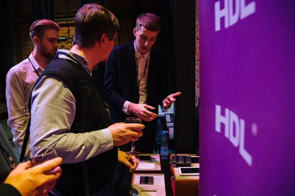 河?xùn)|智能家居俄羅斯團(tuán)隊(duì)舉辦2021年經(jīng)銷(xiāo)商大會(huì)