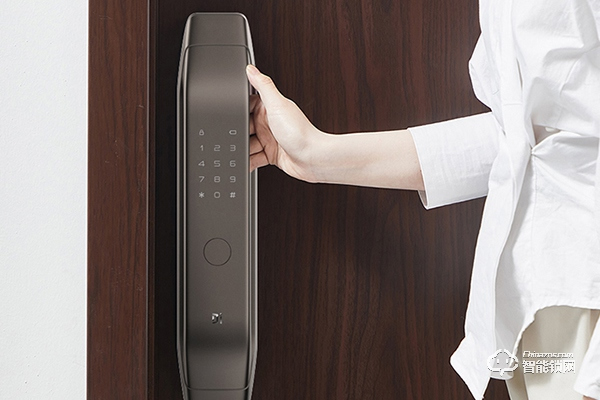 入戶門智能鎖好還是機(jī)械鎖好