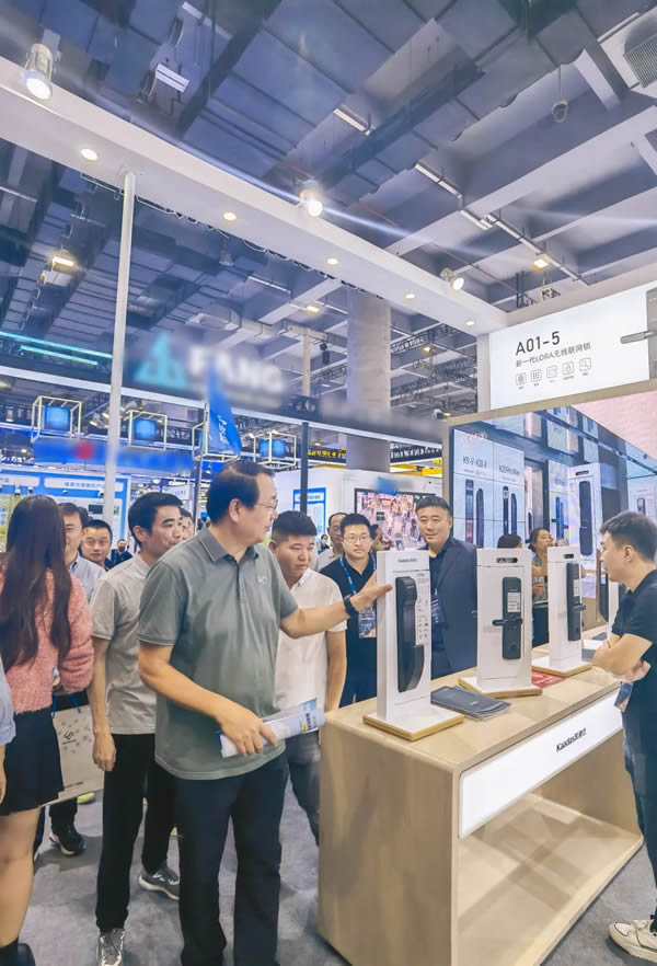 Kaadas凱迪仕重磅亮相雙展會(huì),助力智能鎖行業(yè)高質(zhì)量發(fā)展! Kaadas凱迪仕重磅亮相雙展會(huì),助力智能鎖行業(yè)高質(zhì)量發(fā)展!