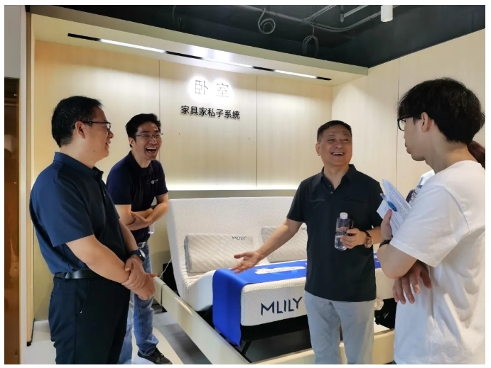 睿同控股參訪華為方舟壹號空間智能開放實驗室,攜手共探智慧空間新未來 睿同控股參訪華為方舟壹號空間智能開放實驗室,攜手共探智慧空間新未來