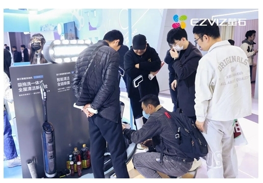 螢石全線智能家居產(chǎn)品亮相2024AWE