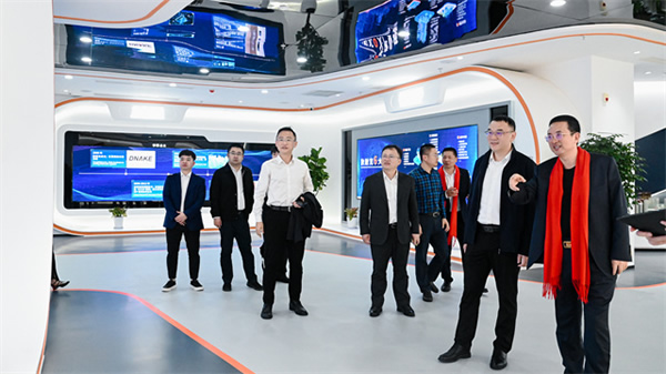 狄耐克攜手廈門聯(lián)通,打造5G智慧工廠,加快生產(chǎn)數(shù)字化升級 狄耐克攜手廈門聯(lián)通,打造5G智慧工廠,加快生產(chǎn)數(shù)字化升級