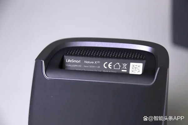 現(xiàn)象級智能家居新物種｜LifeSmart云起桌面智能表Nature X
