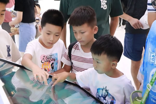 科普研學，走進文達通智能家居的數字城市展館_2