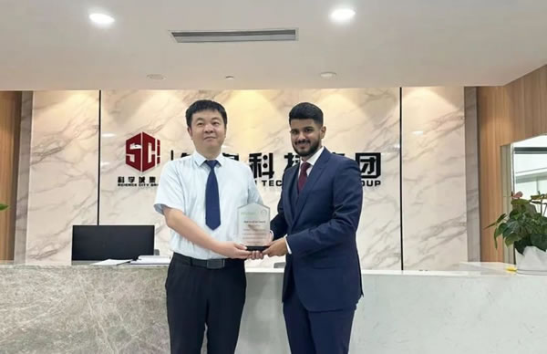 沙特市場合作伙伴到訪南京物聯(lián)智能鎖總部參觀_4