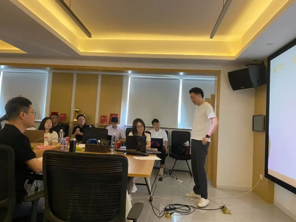 王力智能鎖營銷團(tuán)隊前往湖南開展走訪交流活動_7