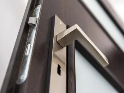 嵌入式智能鎖成高端入戶門標(biāo)配 智能鎖行業(yè)何去何從?