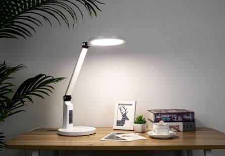 榮事達護眼臺燈，讓“視”界更清晰_1