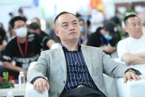 新潮澎湃+2021門業(yè)及定制家居品牌峰會現(xiàn)場紀實