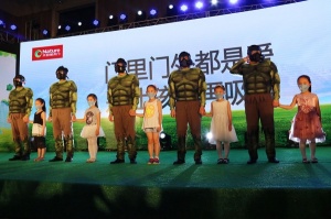 別讓孩子在吸毒