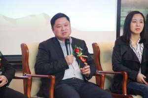 輝樂豪銅門-朱志偉