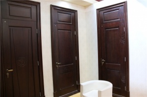 華日家具木門展示