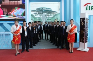 全體員工喊口號